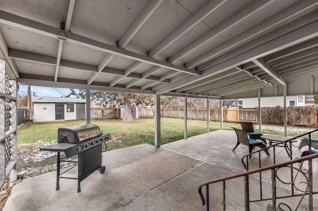 2927 E Marshall Ave, Spokane, WA 99207