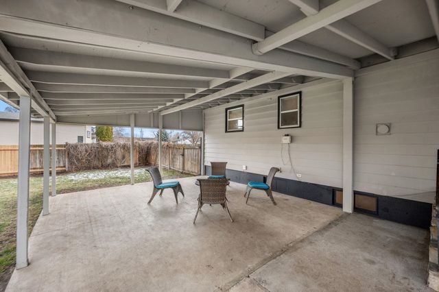 2927 E Marshall Ave, Spokane, WA 99207