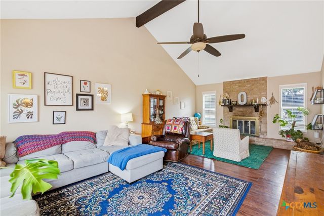 110 Rio Vista Drive, Victoria, TX 77904