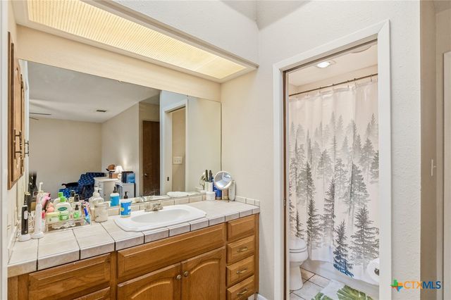 110 Rio Vista Drive, Victoria, TX 77904