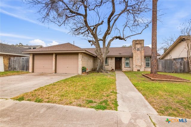 110 Rio Vista Drive, Victoria, TX 77904