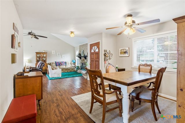 110 Rio Vista Drive, Victoria, TX 77904