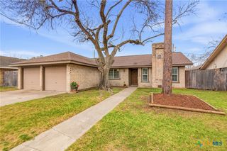 110 Rio Vista Drive, Victoria, TX 77904