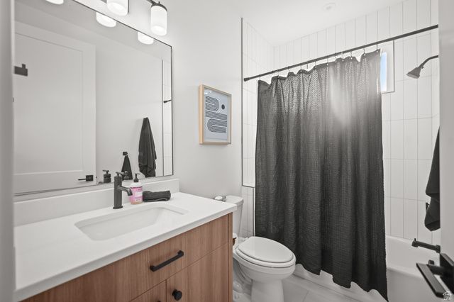 756 W SAPPHIRE LN, St. George, UT 84790