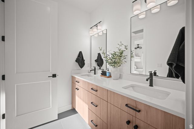 756 W SAPPHIRE LN, St. George, UT 84790