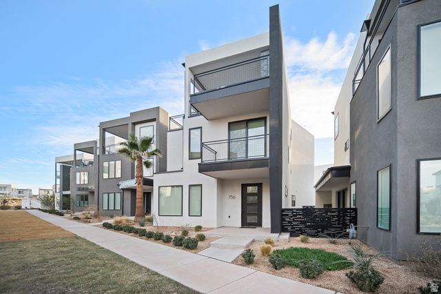 756 W SAPPHIRE LN, St. George, UT 84790