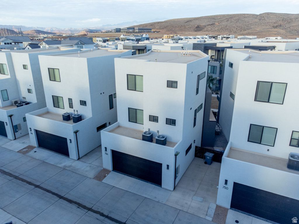 756 W SAPPHIRE LN, St. George, UT 84790