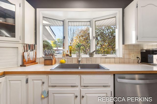 14705 Valley View Avenue, Holland, MI 49424