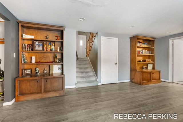 14705 Valley View Avenue, Holland, MI 49424