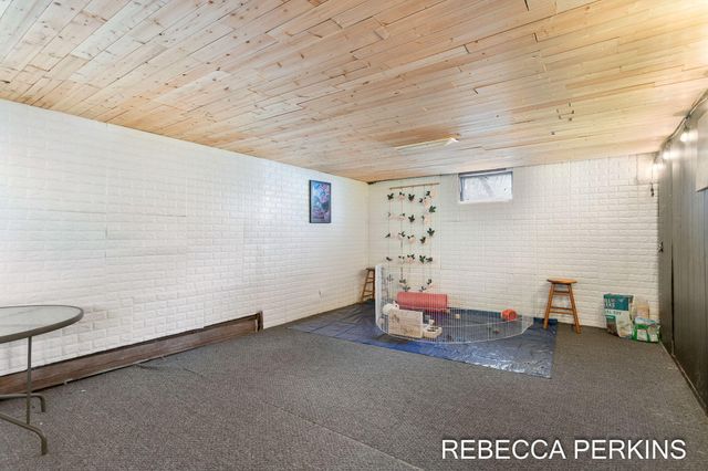 14705 Valley View Avenue, Holland, MI 49424