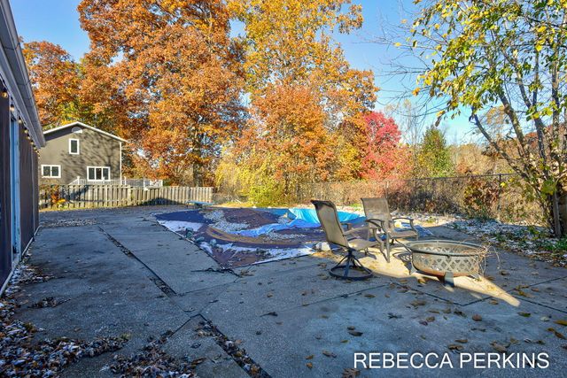 14705 Valley View Avenue, Holland, MI 49424