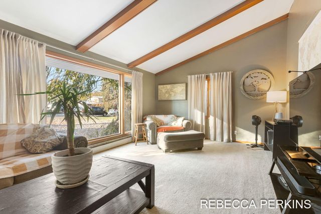 14705 Valley View Avenue, Holland, MI 49424