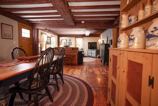 5 Putnam Hill Rd, Sutton, MA 01590