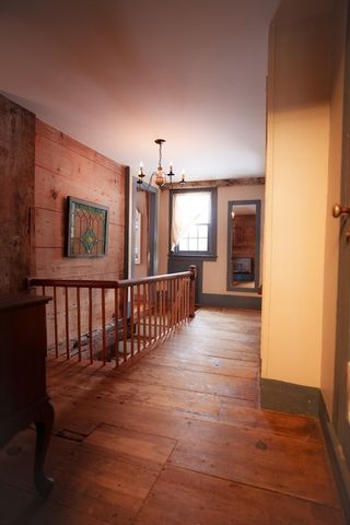 5 Putnam Hill Rd, Sutton, MA 01590