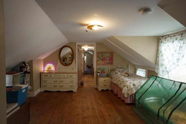 5 Putnam Hill Rd, Sutton, MA 01590