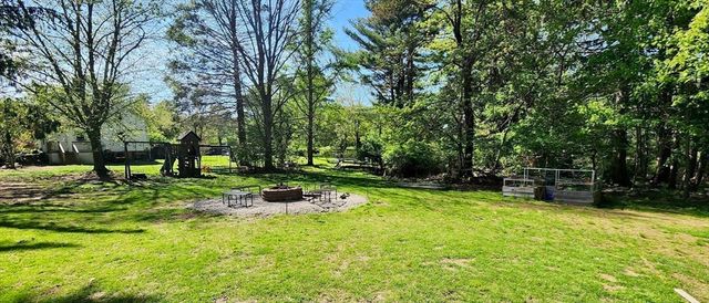 5 Putnam Hill Rd, Sutton, MA 01590