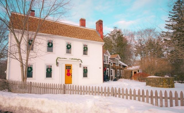 5 Putnam Hill Rd, Sutton, MA 01590