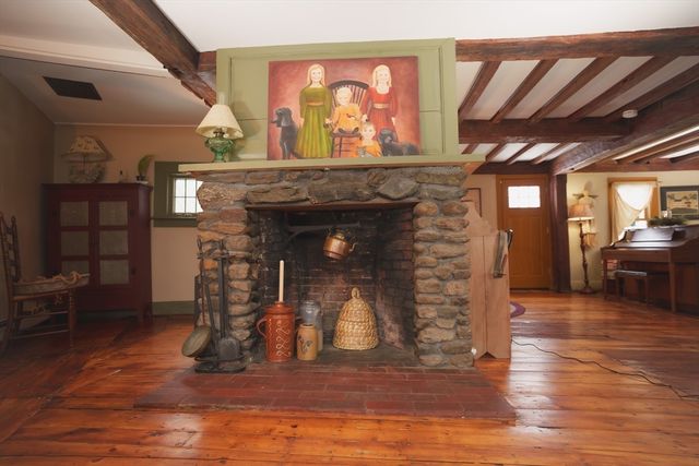 5 Putnam Hill Rd, Sutton, MA 01590