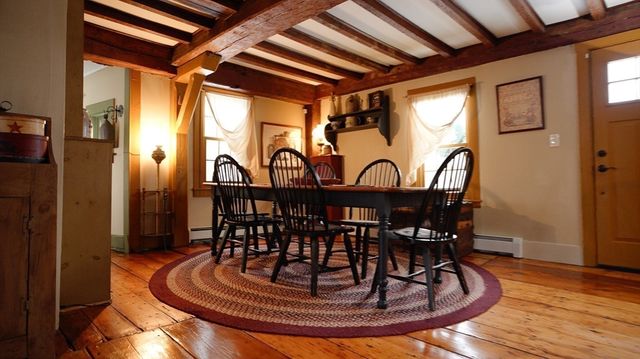 5 Putnam Hill Rd, Sutton, MA 01590