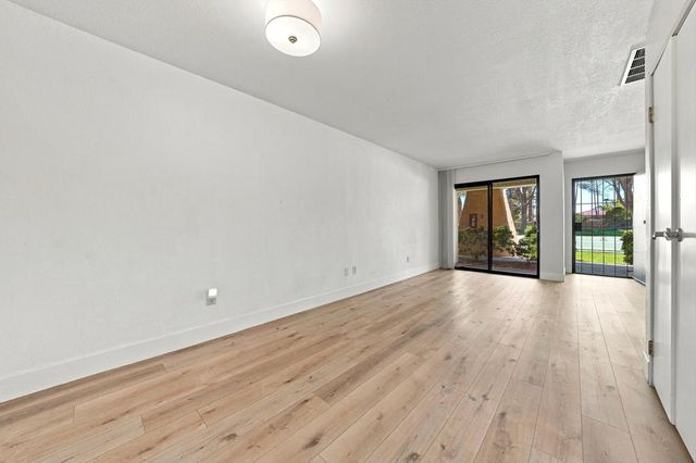 2810 N Arcadia Court A-115, Palm Springs, CA 92262