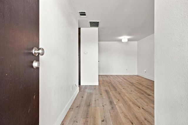 2810 N Arcadia Court A-115, Palm Springs, CA 92262