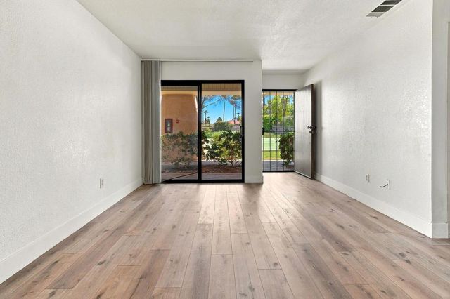 2810 N Arcadia Court A-115, Palm Springs, CA 92262