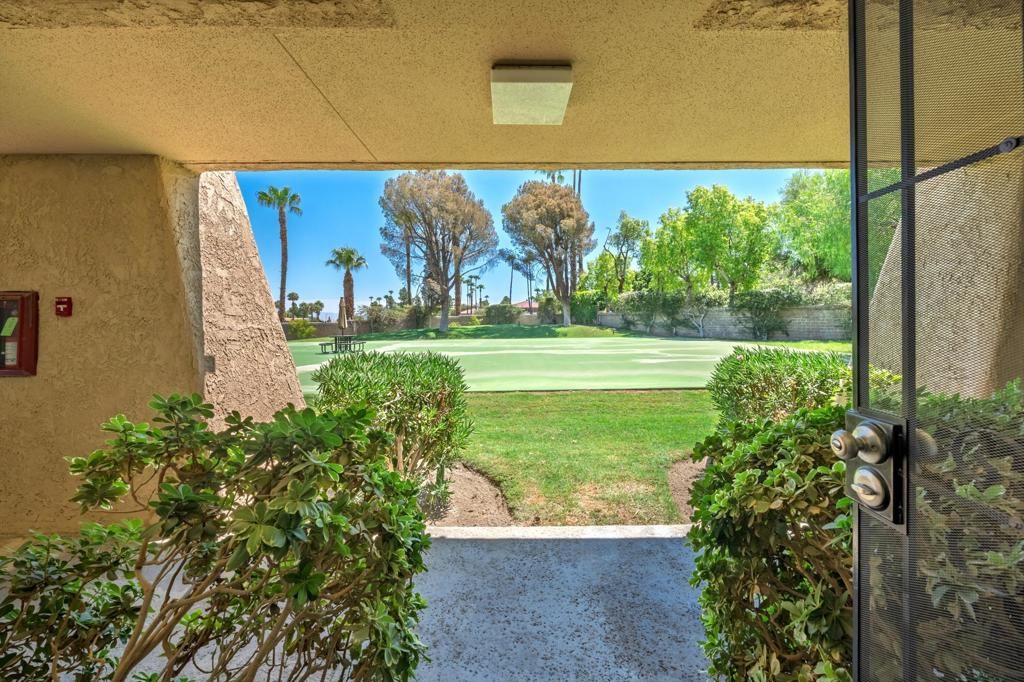 2810 N Arcadia Court A-115, Palm Springs, CA 92262