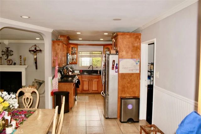 9081 Tangelo, Fontana, CA 92335
