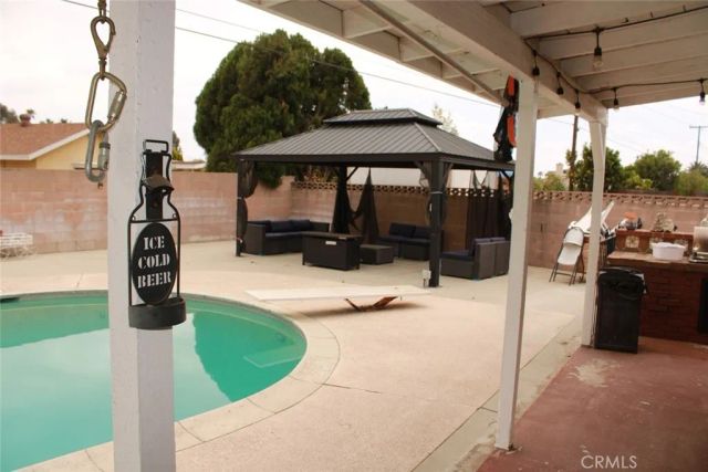 9081 Tangelo, Fontana, CA 92335