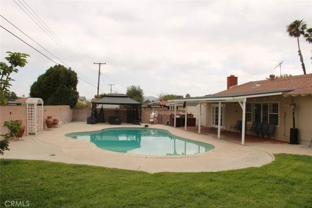 9081 Tangelo, Fontana, CA 92335