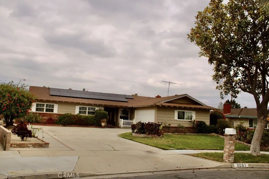 9081 Tangelo, Fontana, CA 92335