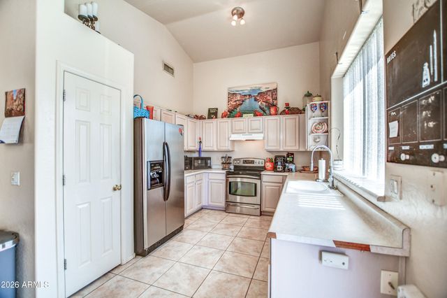 7237 E Lomita Avenue, Mesa, AZ 85209