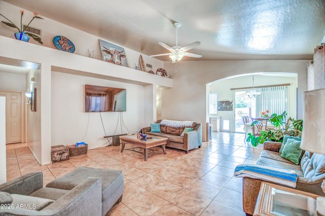 7237 E Lomita Avenue, Mesa, AZ 85209