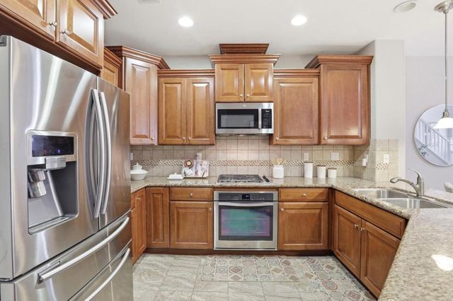 1701 Shore Place 5, Santa Clara, CA 95054