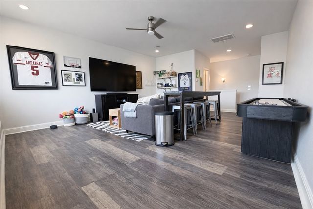 3737 N Lalique Lane, Fayetteville, AR 72704