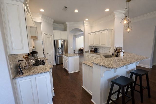 3737 N Lalique Lane, Fayetteville, AR 72704