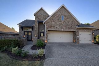 3737 N Lalique Lane, Fayetteville, AR 72704