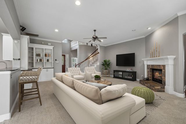 4306 Aston Lane, Mansfield, TX 76063