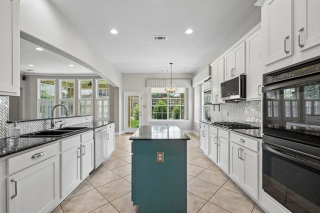 4306 Aston Lane, Mansfield, TX 76063