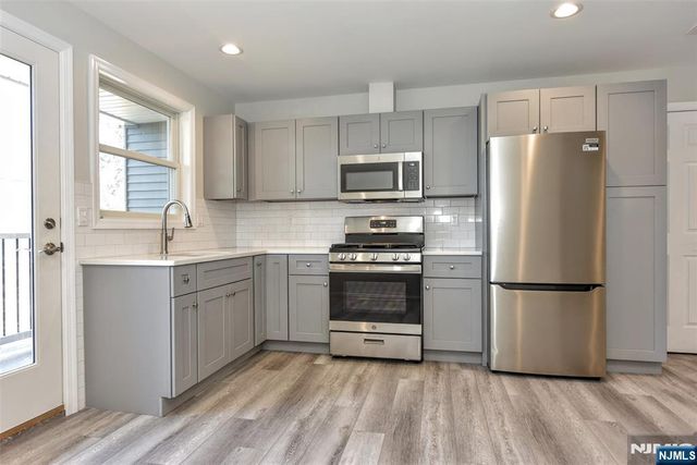 7 Bergen Street 203, Westwood, NJ 07675