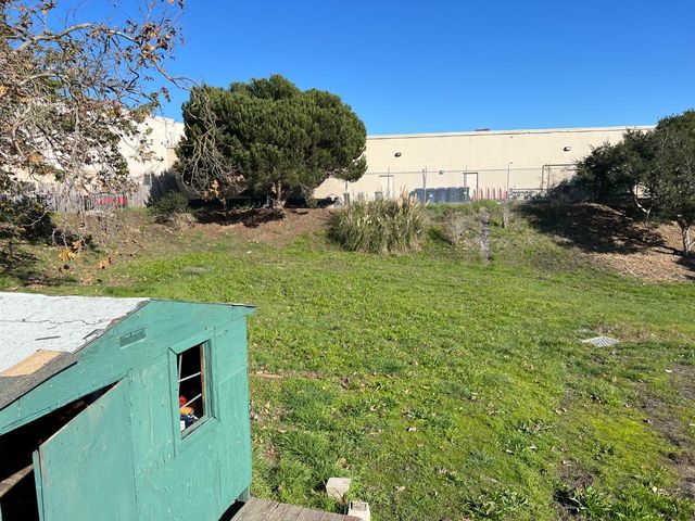 91 Alta Vista Avenue, Watsonville, CA 95076