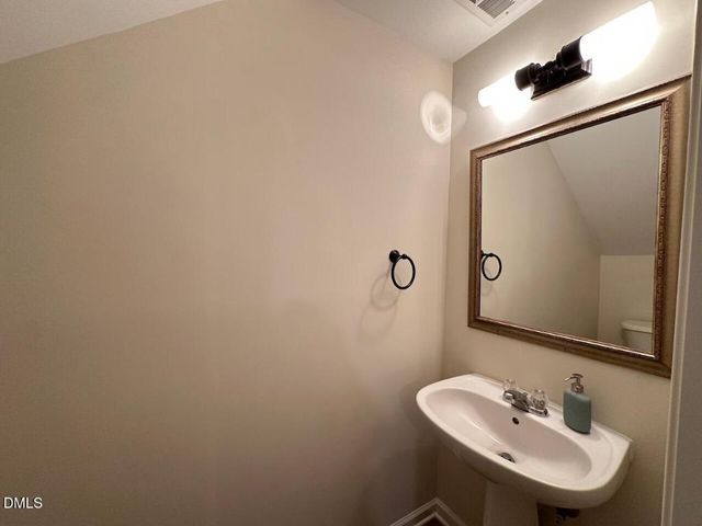 5620 Berry Creek Circle, Raleigh, NC 27613