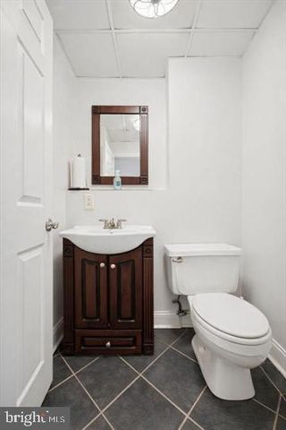 25 MADISON AVE, Lansdowne, PA 19050