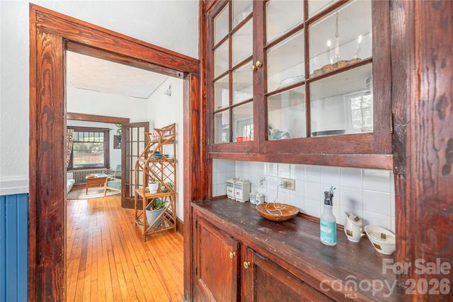 12 Oteen Church Road, Asheville, NC 28805