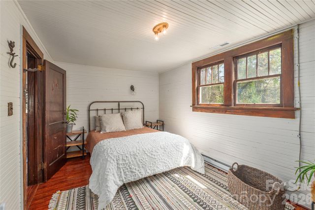 12 Oteen Church Road, Asheville, NC 28805