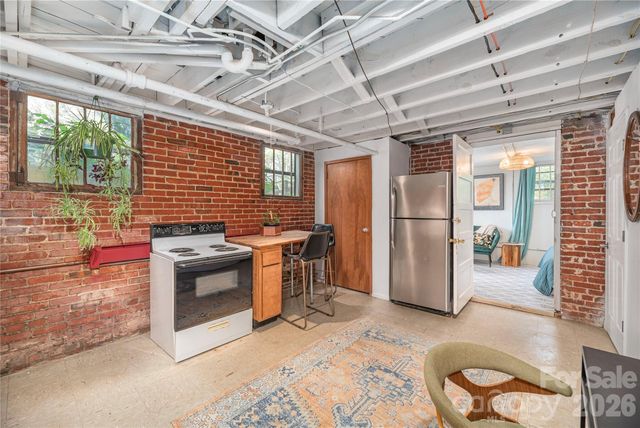 12 Oteen Church Road, Asheville, NC 28805