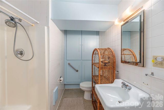 12 Oteen Church Road, Asheville, NC 28805