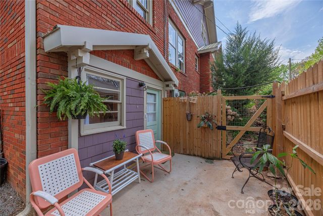 12 Oteen Church Road, Asheville, NC 28805