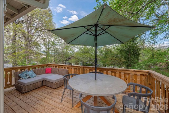 12 Oteen Church Road, Asheville, NC 28805