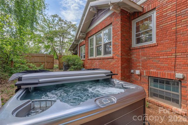 12 Oteen Church Road, Asheville, NC 28805